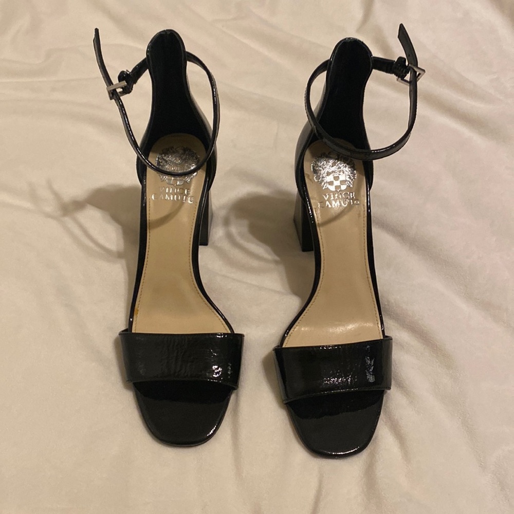 Vince Camuto Womens Block Heel Sandal